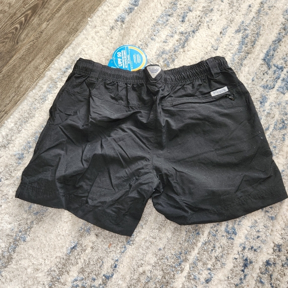 Columbia Shorts - Picture 2 of 3